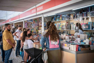 Elsa Punset, Sánchez Adalid y Manuel Vilas entre los nombres destacados de la Feria del Libro de Mérida