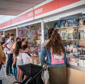 Zamora guarda silencio por las víctimas del atentado de Barcelona 