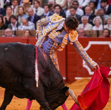 Zamora guarda silencio por las víctimas del atentado de Barcelona 