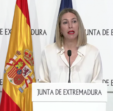 Zamora guarda silencio por las víctimas del atentado de Barcelona 