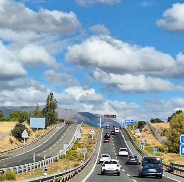 Zamora guarda silencio por las víctimas del atentado de Barcelona 