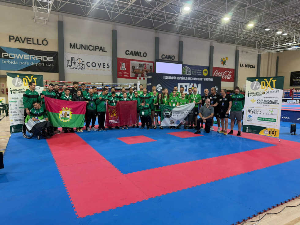 El Dojo Bushido de Badajoz arrasa en el Campeonato de España con diez medallas