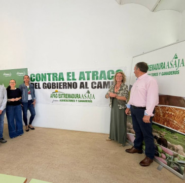 Zamora guarda silencio por las víctimas del atentado de Barcelona 