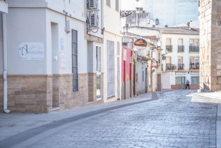 La calle Graciano de Mérida permanecerá cortada al tráfico desde este lunes