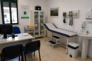 Extremadura lanza ayudas de hasta 3.000 euros para mejorar los consultorios locales