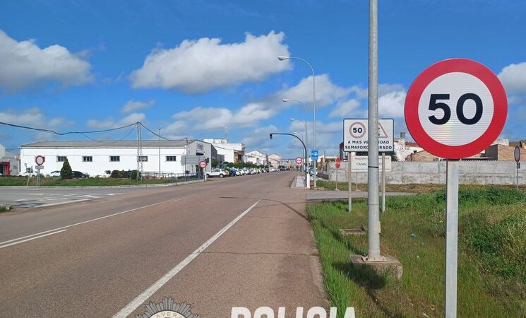 Investigan a un conductor por circular a 129 km/h en una zona urbana de Extremadura