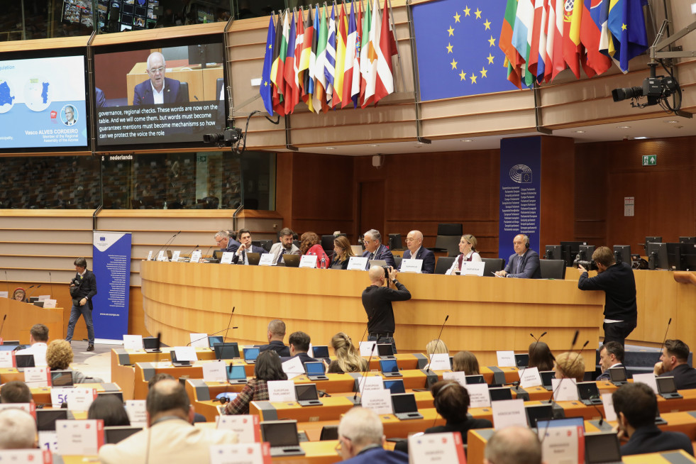 El Comité Europeo de las Regiones aprueba un dictamen impulsado por Guardiola