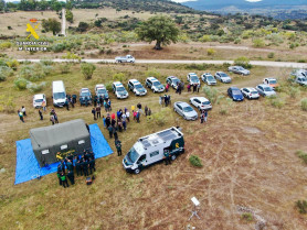 Drones, perros y medio centenar de agentes buscan a Rosalía Cáceres