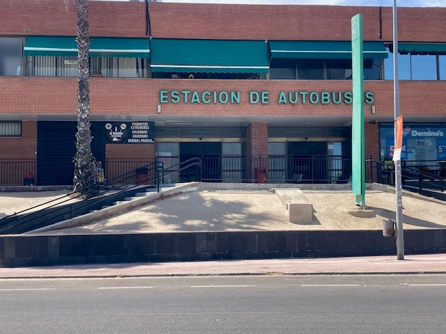 La Junta exige una solución urgente tras la paralización del servicio de autobús Mérida–Sevilla