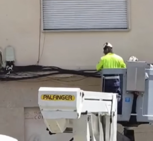 Comienzan las obras de renovación eléctrica en el entorno de la Plaza de Abastos de Coria