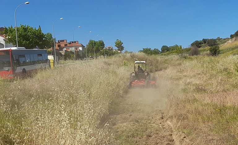 Plasencia activa la campaña de desbroce para reforzar la prevención de incendios