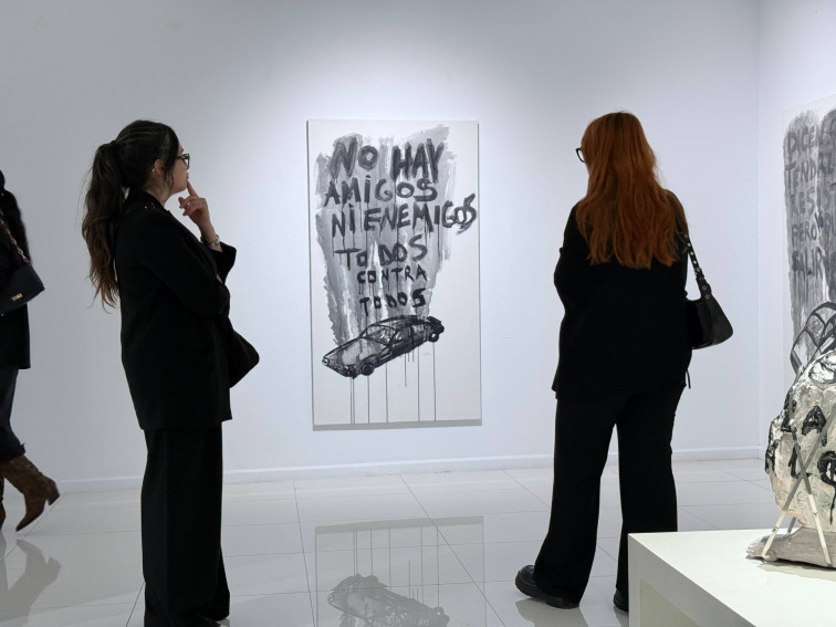 Pablo Bellot convierte la incomunicación en arte en su nueva exposición en Cáceres