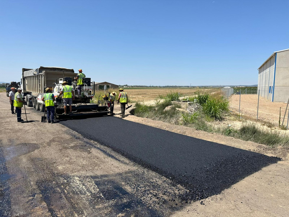 La Comunidad General de Usuarios del Canal de Orellana mejorará 300 kilómetros de caminos