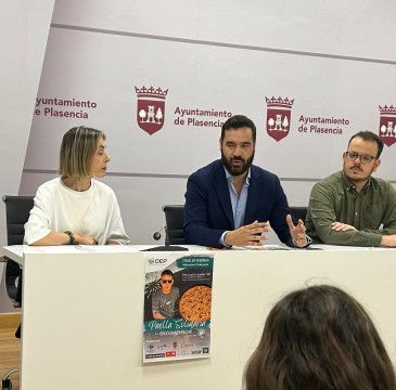 Zamora guarda silencio por las víctimas del atentado de Barcelona 