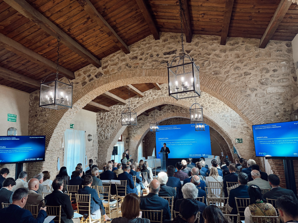 Asia y Europa se citan en Badajoz para el Foro Internacional sobre Movilidad Eléctrica e Hidrógeno