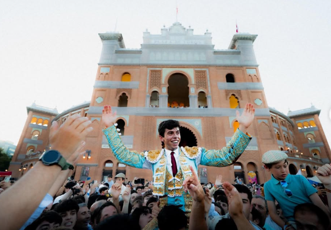 El torero extremeño, Julio Méndez, de triunfar en Las Ventas a debutar en Cáceres