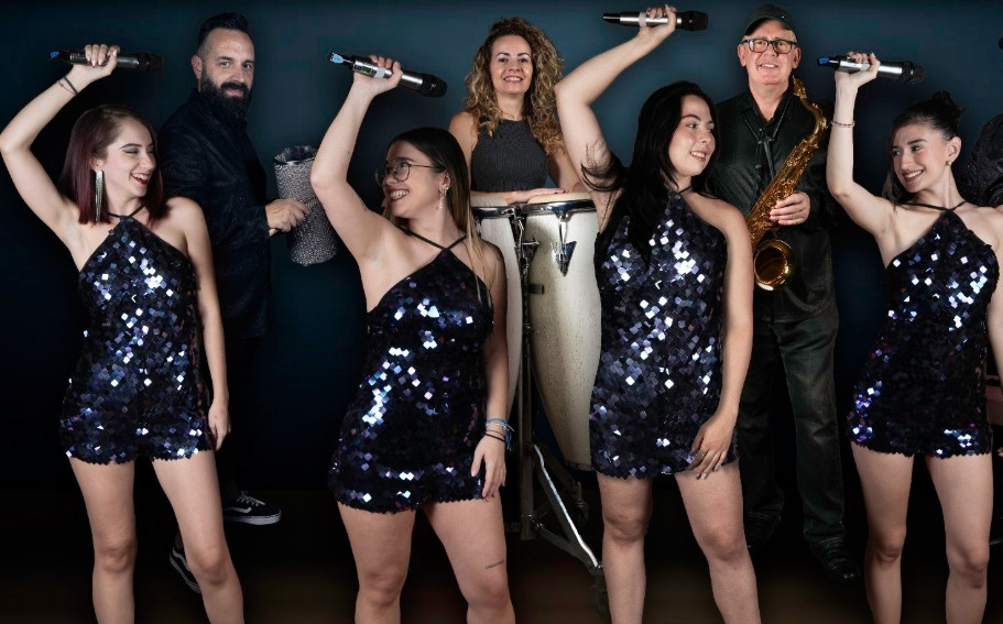 Cáceres se vuelca con la feria: toros, orquesta viral y conciertos gratuitos en el Recinto Hípico