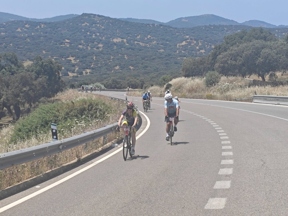 Una ruta ciclista para promocionar el jamón de Monesterio