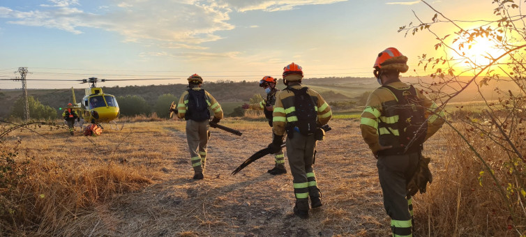 Cáceres refuerza sus servicios ante la activación del periodo de peligro alto de incendios forestales