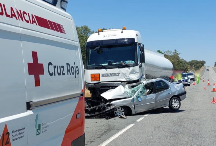Mueren un padre y su hija en un accidente de tráfico en la N-V