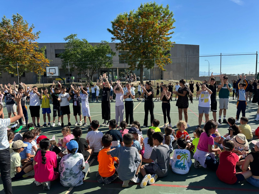 El CEIP Juan Güell de Talayuela celebra el Día del Centro y de las Familias con numerosos talleres