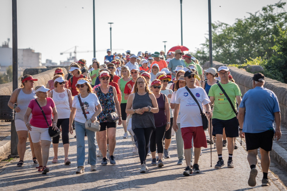 Mérida celebra la salud de sus mayores con un paseo por sus enclaves más emblemáticos