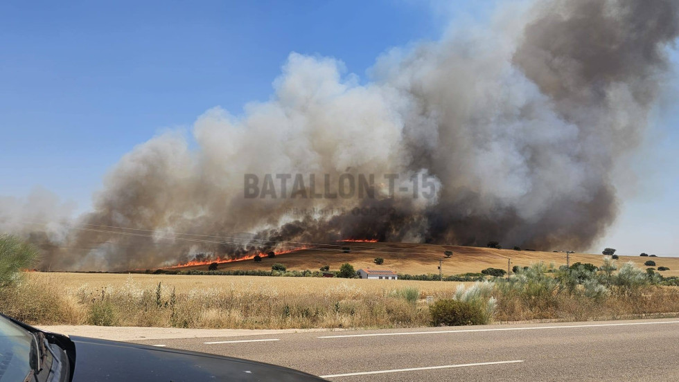 Arranca la época de máximo riesgo en Extremadura con un incendio en La Serena