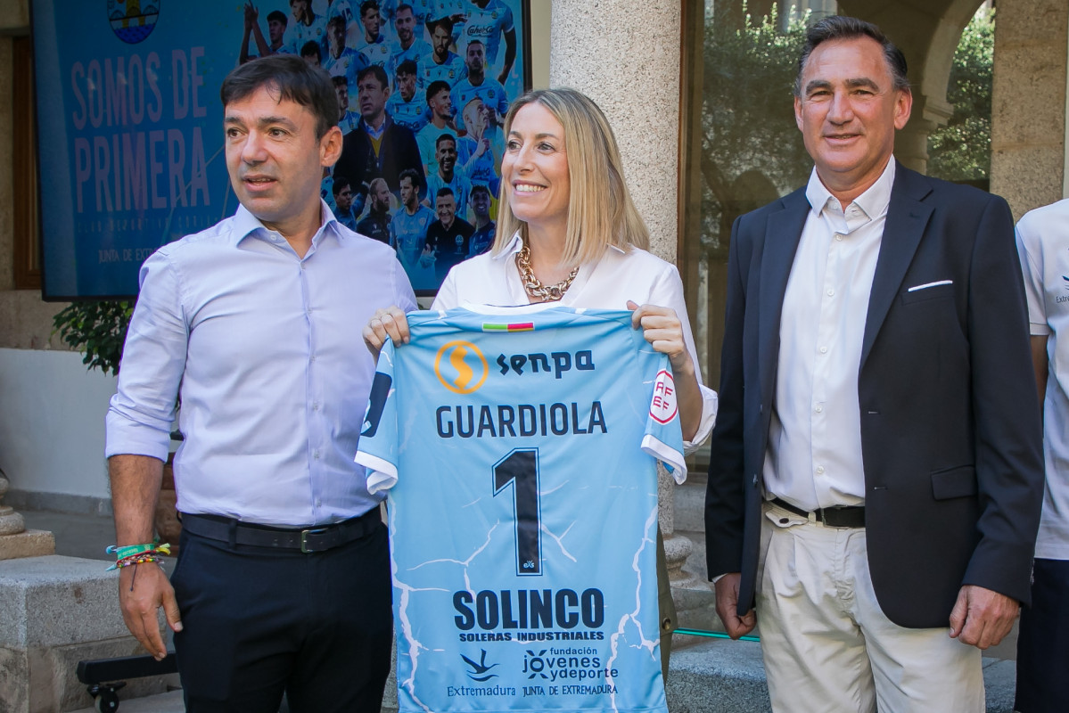 Maru00eda Guardiola, Cd Coria, Ascenso, 2