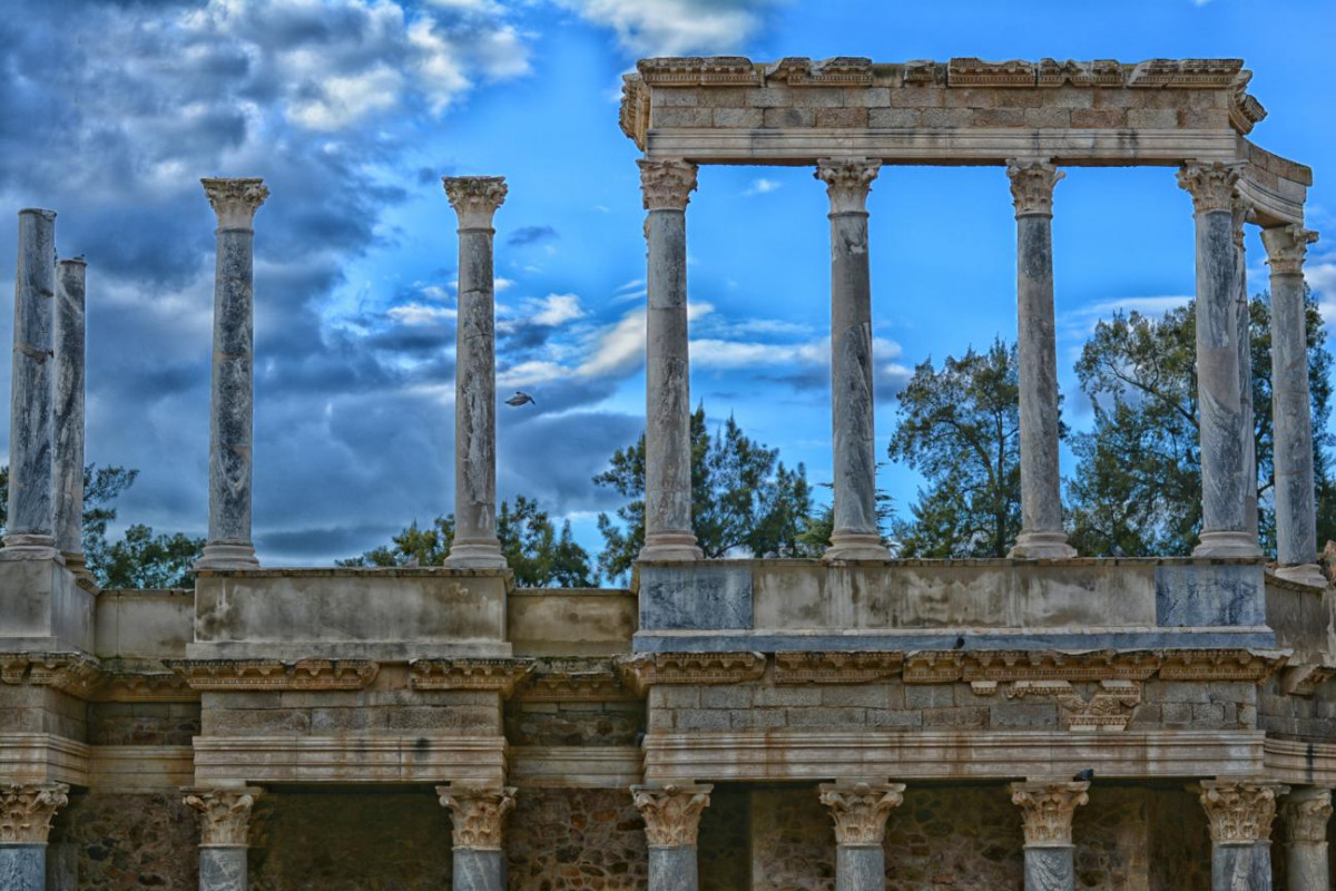 042 043 GRANDE. Teatro Romano de Mérida. Foto Nanci Santos Iglesias 1296x864
