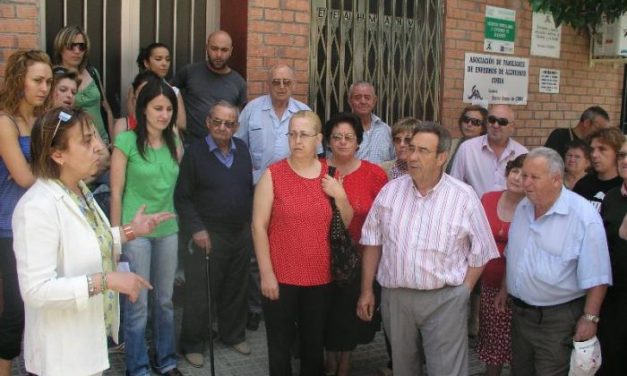 El centro de alzheimer de Coria sigue abierto con una ayuda de Bienestar Social