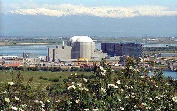 La seguridad en la Central de Almaraz, siderúrgica y cementera, está garantizada en caso de accidente nuclear