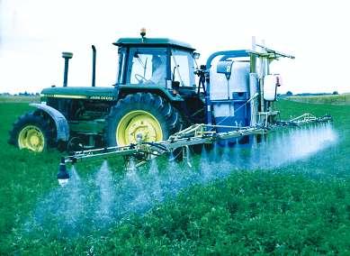 Un estudio de la UEx plantea la eliminación de herbicidas contaminantes con ozono o radiación ultravioleta