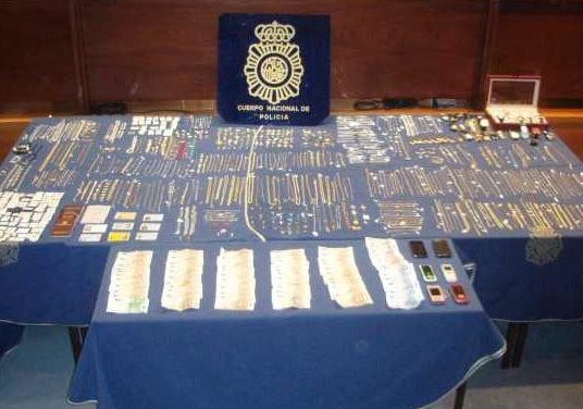 La Policía Nacional desarticula una banda que robó joyas valoradas en 100.000 euros