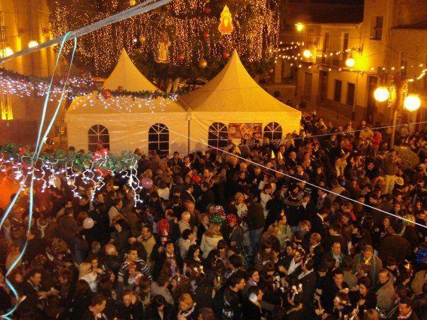UCE alerta de que asistir a fiestas no autorizadas en Nochevieja puede suponer deficiencias de servicios