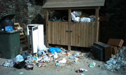 La mancomunidad de Las Hurdes se compromete a analizar el servicio de recogida de basuras