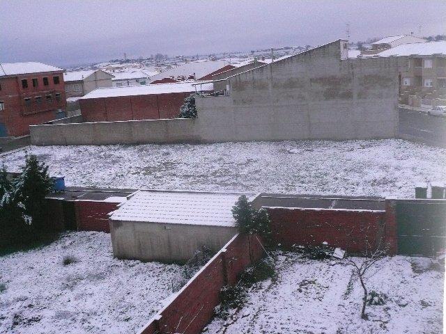La nieve sorprende a los cacereños que hacía 25 años que no veían el manto blanco en sus localidades