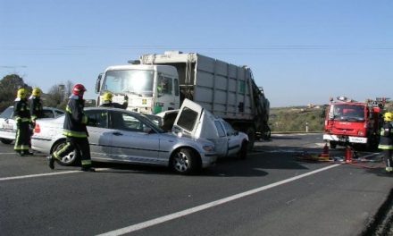 Tres jóvenes resultan heridos graves y un cuarto menos grave en accidentes el fin de semana en Extremadura