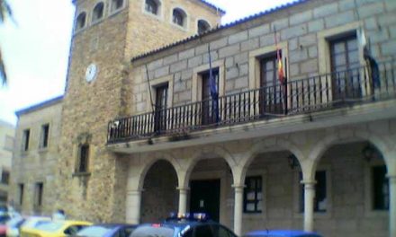 El Ayuntamiento de Coria solicita un informe para evaluar las carencias del pabellón municipal
