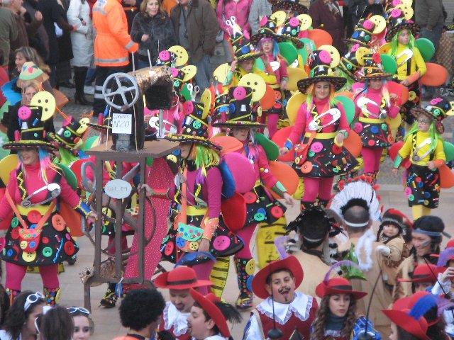 Moraleja repartió 2.550 euros en un desfile multitudinario y con un alto nivel en la calidad