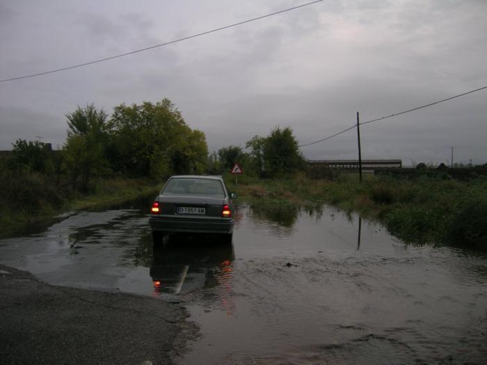 El 112 activa la alerta amarilla por lluvias en la provincia de Badajoz y alertan del peligro de agua en las calzadas