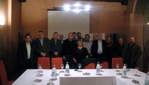 Ferreira se reúne en Hervás con los alcaldes, secretarios y portavoces del PSOE del Valle del Ambroz