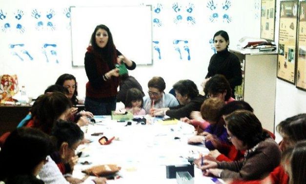 Aldeacentenera continúa con el taller sobre la Formación de Mujeres en Desarrollo comunitario