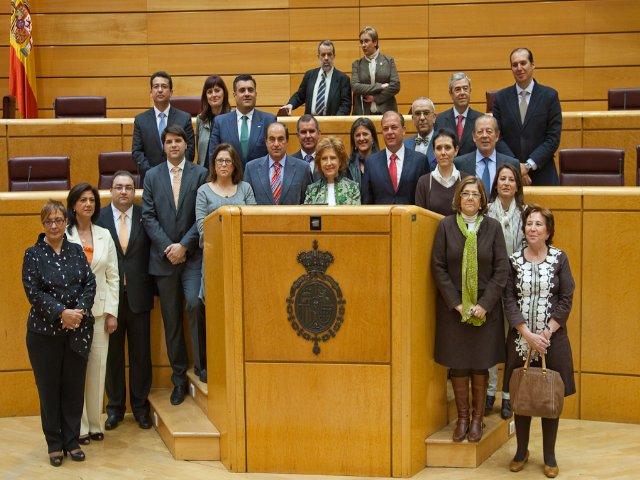 Cáceres 2016 presenta su candidatura en el Senado ante los parlamentarios extremeños
