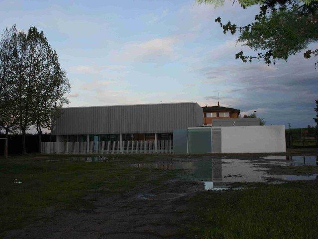 El PSOE de Moraleja muestra satisfacción por la finalización del gimnasio del colegio Cervantes