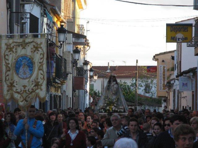 La cofradía Virgen de la Vega de Moraleja celebrará en 2011 el 50 aniversario de la ermita de la patrona