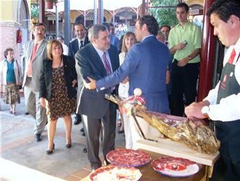 Extremadura está trabajando con Andalucía y el MARM para modificar la norma de calidad del ibérico