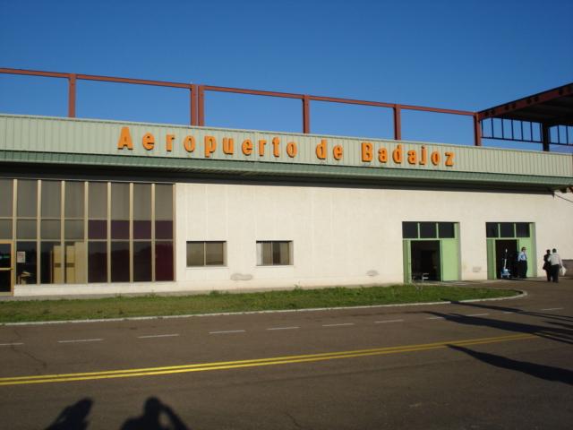 Un cambio de criterio de Eurocontrol en la zona de ‘No vuelo’ permite reabrir el aeropuerto de Badajoz