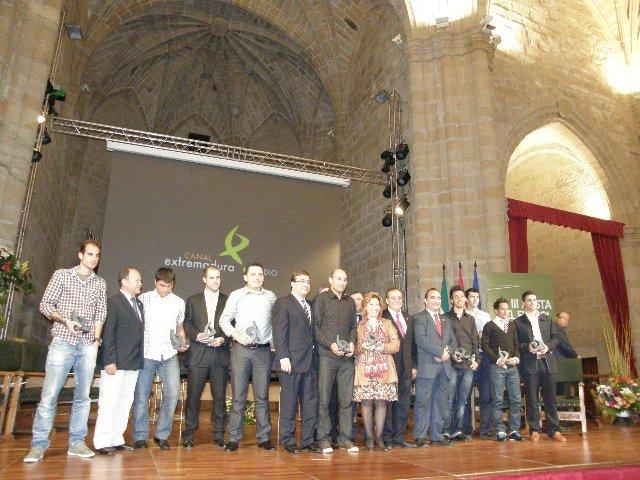 El Consorcio Cáceres 2016 participa en la entrega de premios de la III Fiesta del Fútbol Extremeño