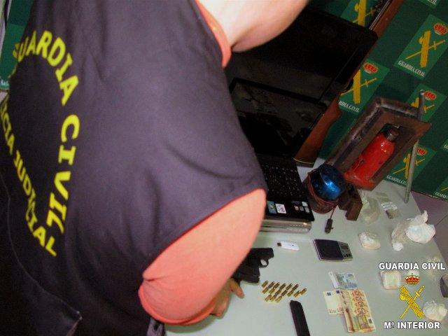 La Guardia Civil detiene a un agente de la benemérita en una operación de tráfico de drogas en Badajoz