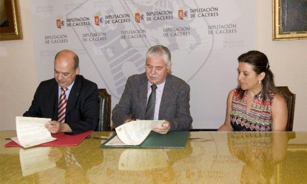 La Diputación y UEx firman un convenio de colaboración sobre proyectos de investigación en turismo